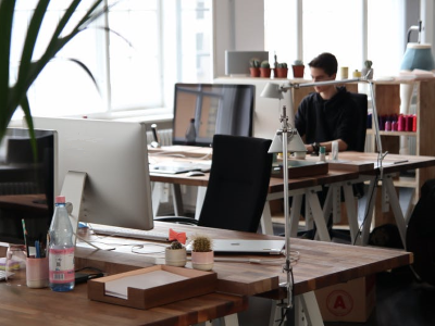 Cómo ahorrar energía en el puesto de trabajo